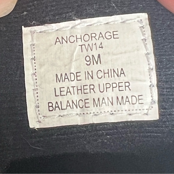 BASS Anchorage Low Top Suede & Rubber Duck Boot Shoes Women 9M Lace Up Black Red - Picture 3 of 16